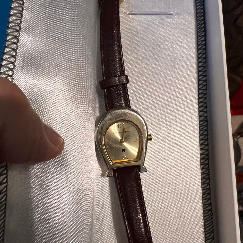 Vintage 90s Etienne Aigner Womens Watch Horse Shoe Logo Leather Analog Quartz